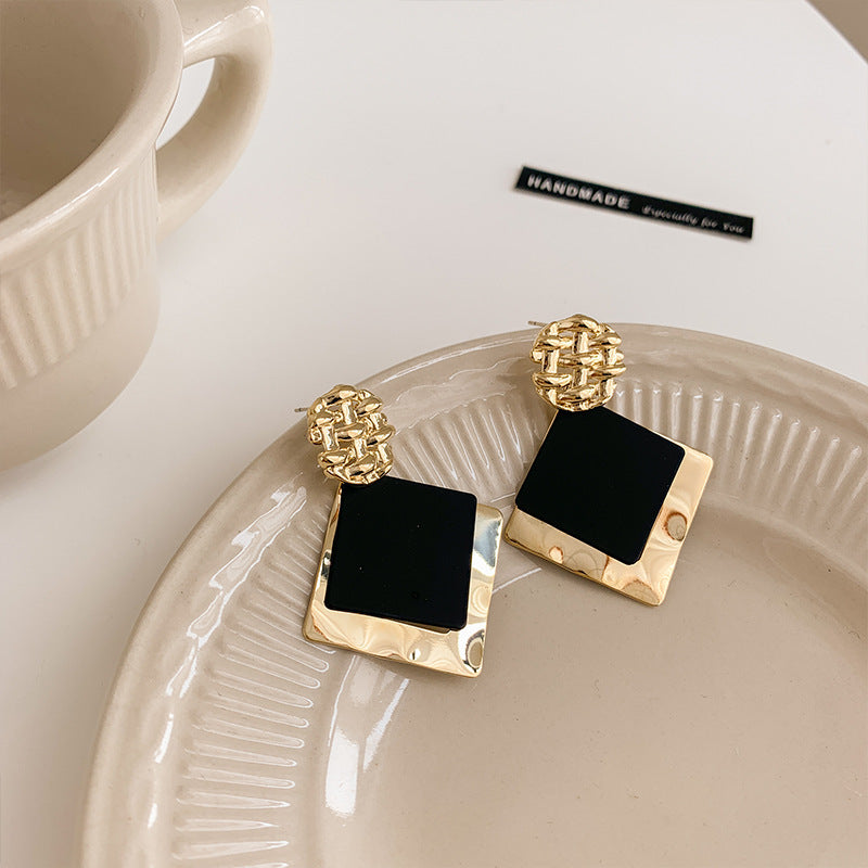 6 Set - Metal square earrings (Unit price 37)