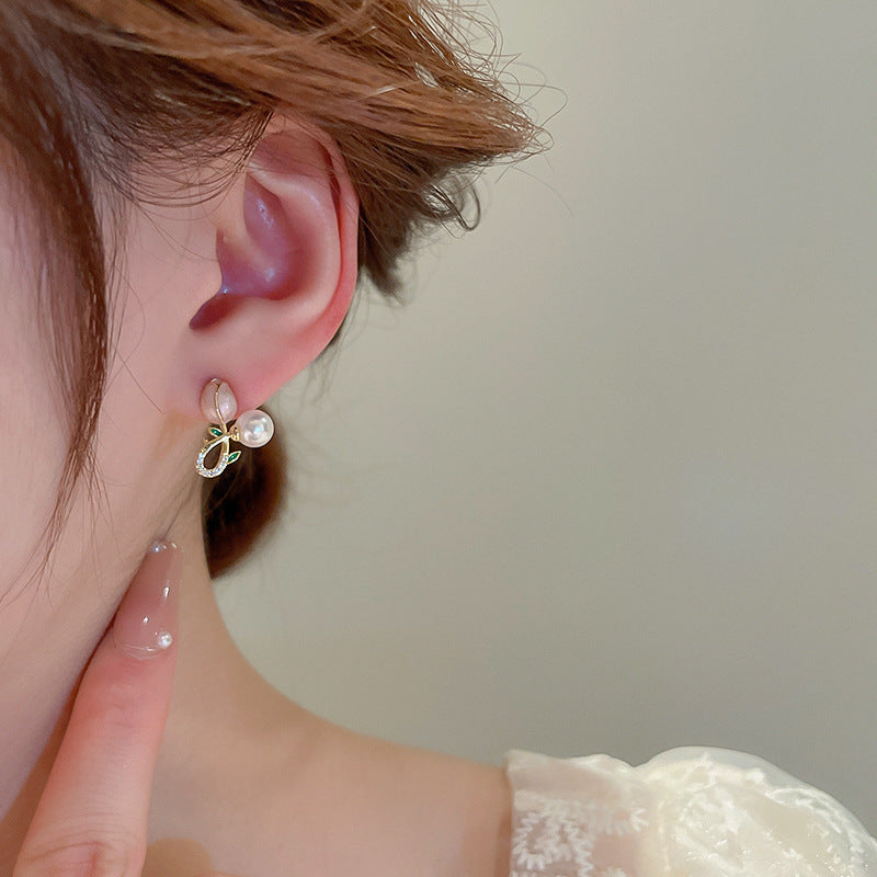 6 Set - Pearl tulip flower earrings (Unit price 23)
