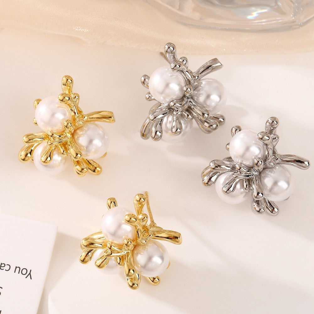 6 Pairs - Vintage French-style golden pearl earrings - Silver (1 Pair Price - 30)