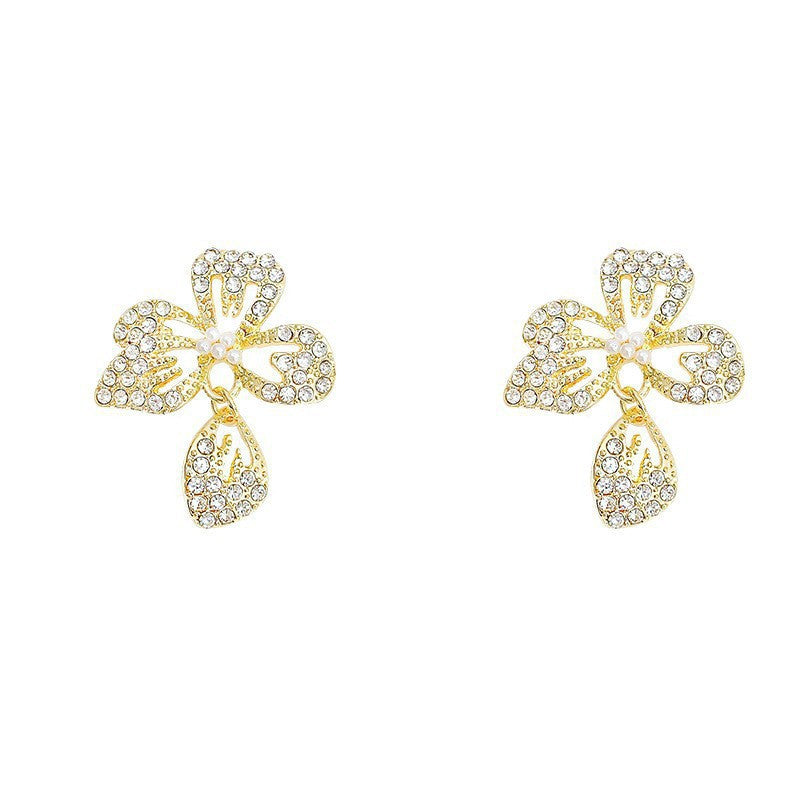 6 Set - Korean light luxury diamond earrings (1 Set price - 40)