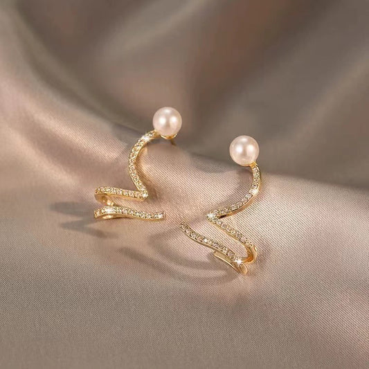6 Pairs - Sparkling Diamond Snake-Shaped Earrings (1 Pair Price - 28)