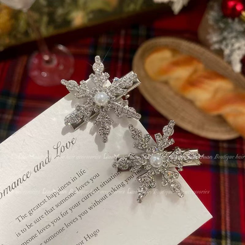 10 Pc - Snowflake small Pearl hairpin opp packing (1 Pc Price - 10)
