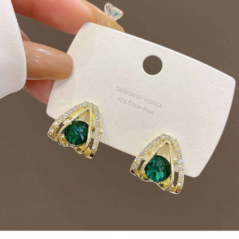 6 Set - Green diamond heart earrings (Unit price 33)