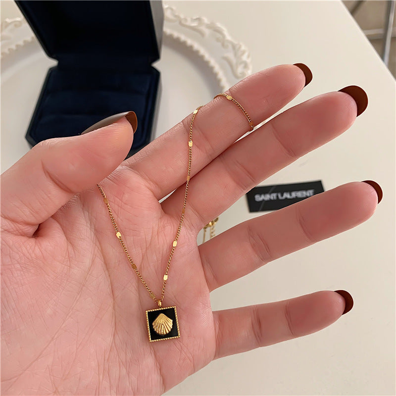 3 Pc - Anti Tarnish Black shell necklace - Gold (1 Pc Price - 72)