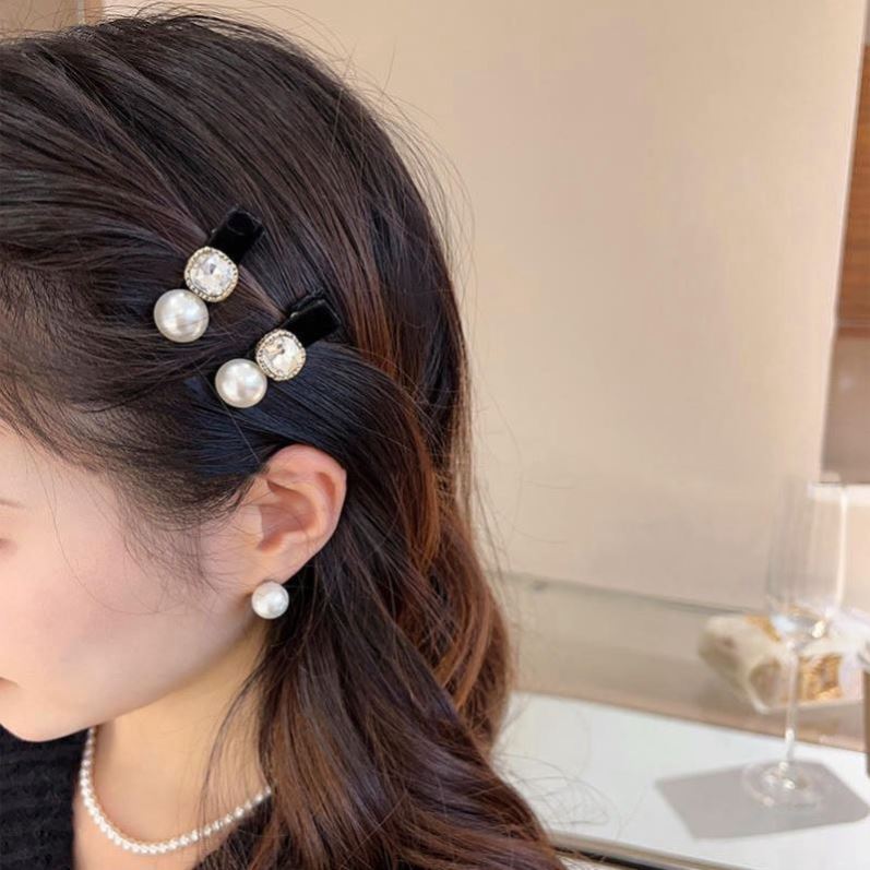 6 Pc - Pearl Rhinestone Black Velvet Hairpin opp packing (1 pc Price - 12)