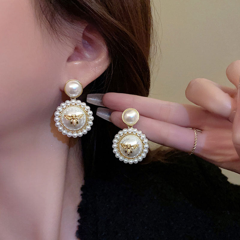 6 Set - Small Chanel style earrings (Unit price 42)