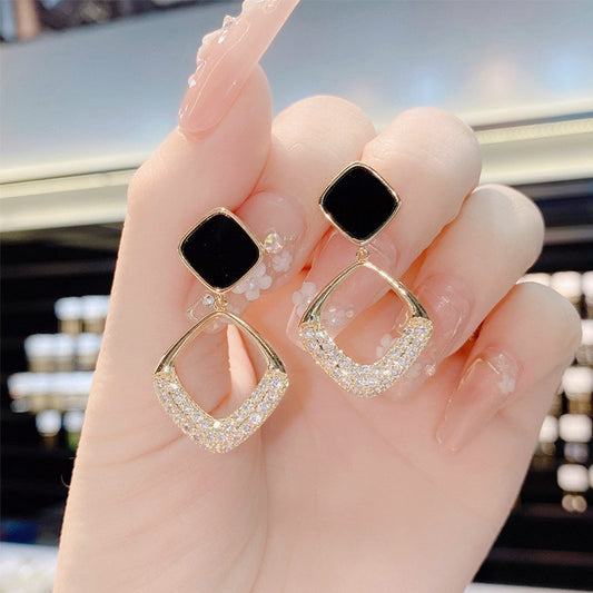 6 Set - Fashion Black Square Earring (Unit price 28)