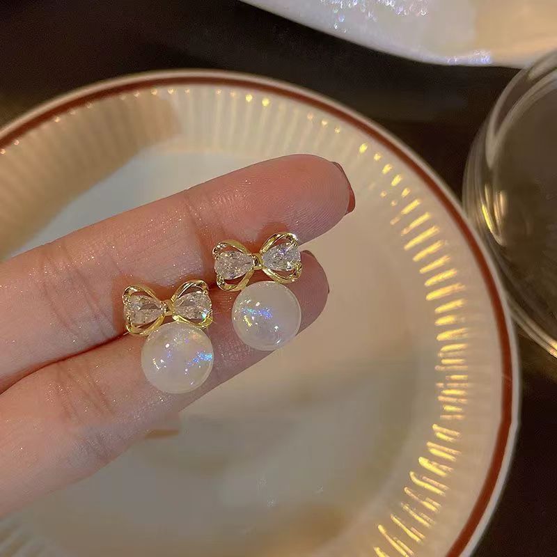 6 Set - Mermaid Pearl Bow Earrings (Unit price 22)