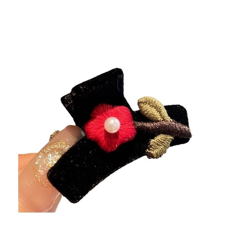 6 Pc - Exquisite embroidered flower clip opp packing (1 Pc Price - 16)