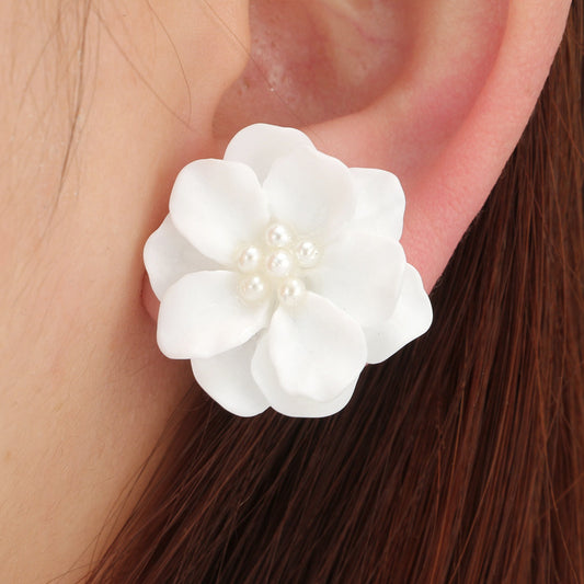 6 Pc - Fresh camellia three-dimensional white flower pearl earrings (Unit Price - 21)