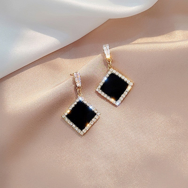 6 Pairs - Celebrity Geometric Earrings (Mix Design) (1 Pair Price - 32)