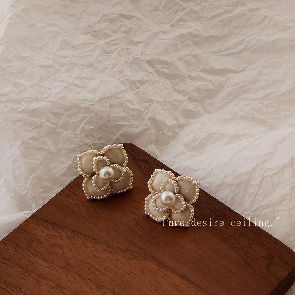 6 Set - Korean French retro pearl camellia earring (Mix color) (Unit price 33)