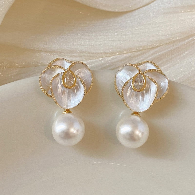 6 Set - Mother-of-pearl flower earrings (Mix color) (Unit price 31)