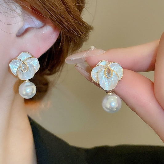 6 Set - Mother-of-pearl flower earrings (Mix color) (Unit price 31)