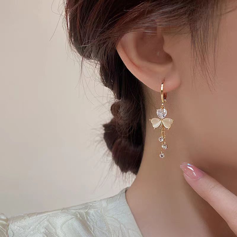 6 Pairs - Light Luxury Clover Earrings (1 Pair Price - 51)